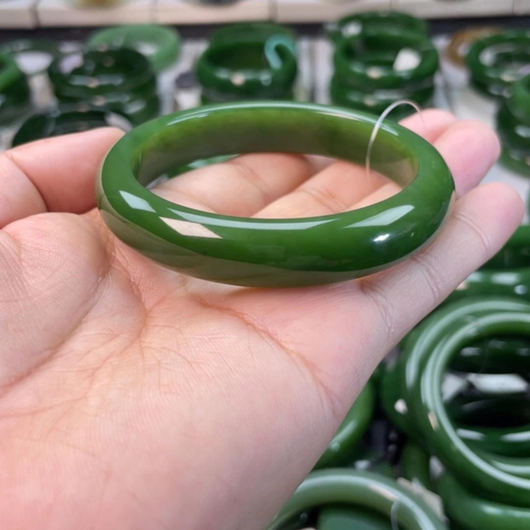 和田玉（碧玉）手镯未镶嵌