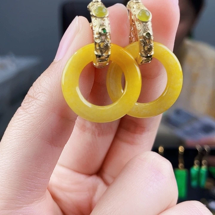 翡翠耳饰未镶嵌饰品
