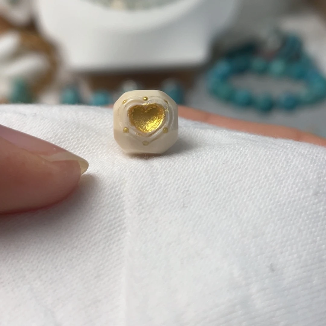 南红玛瑙配饰未镶嵌