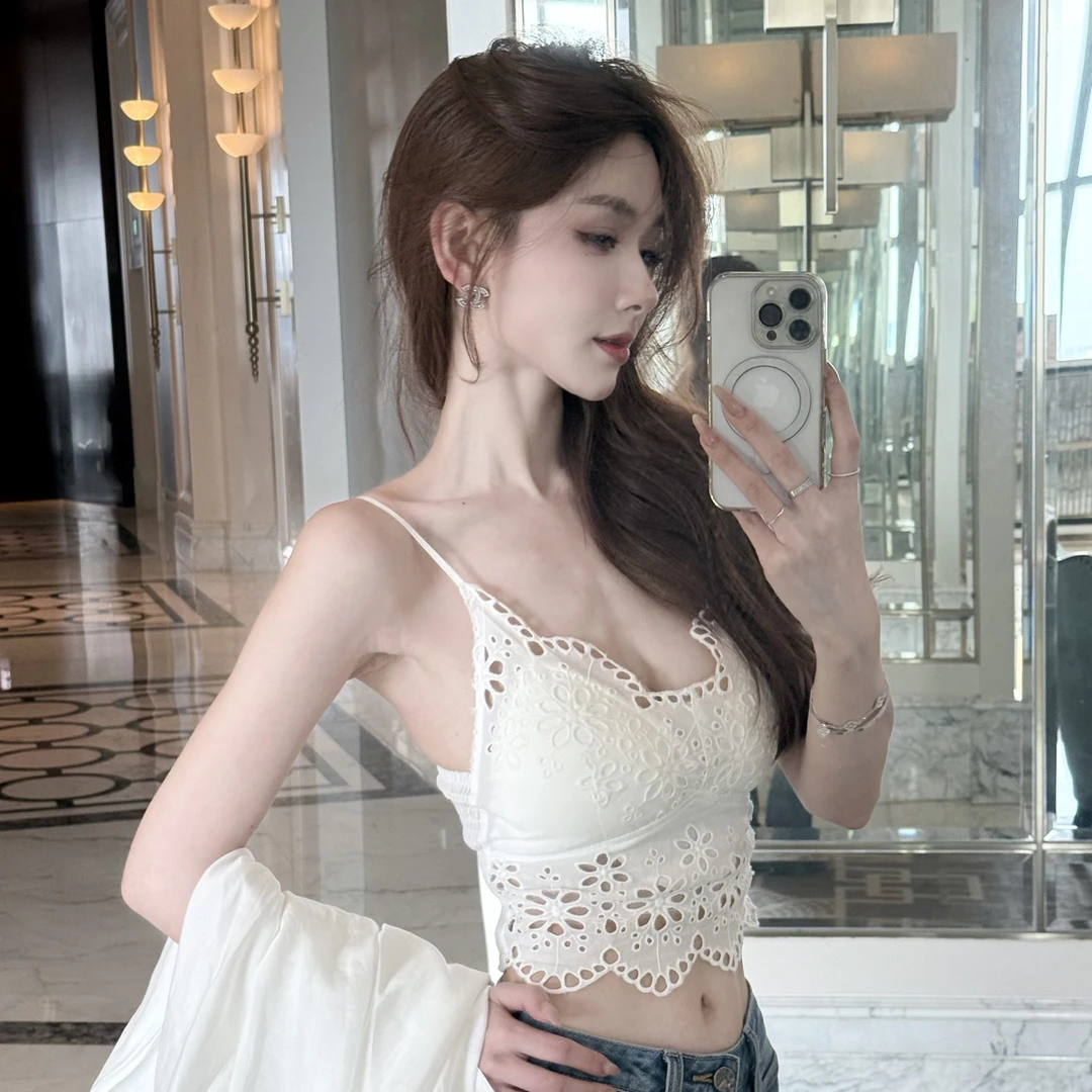 【艺术系女友】纯欲风钩花蕾丝吊带背心美背外穿显瘦百搭短款上衣