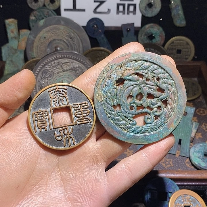 熊***中铜现代花钱工艺品工艺品
