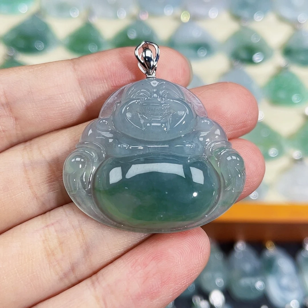 翡翠18K金镶嵌颈饰吊坠