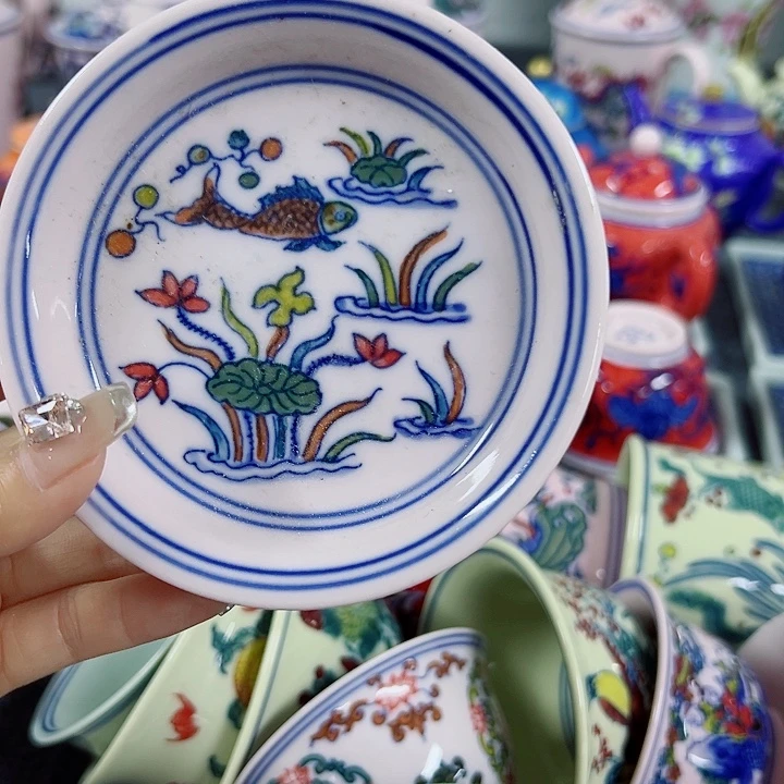 仐***哒景德镇陶瓷博物有限公司