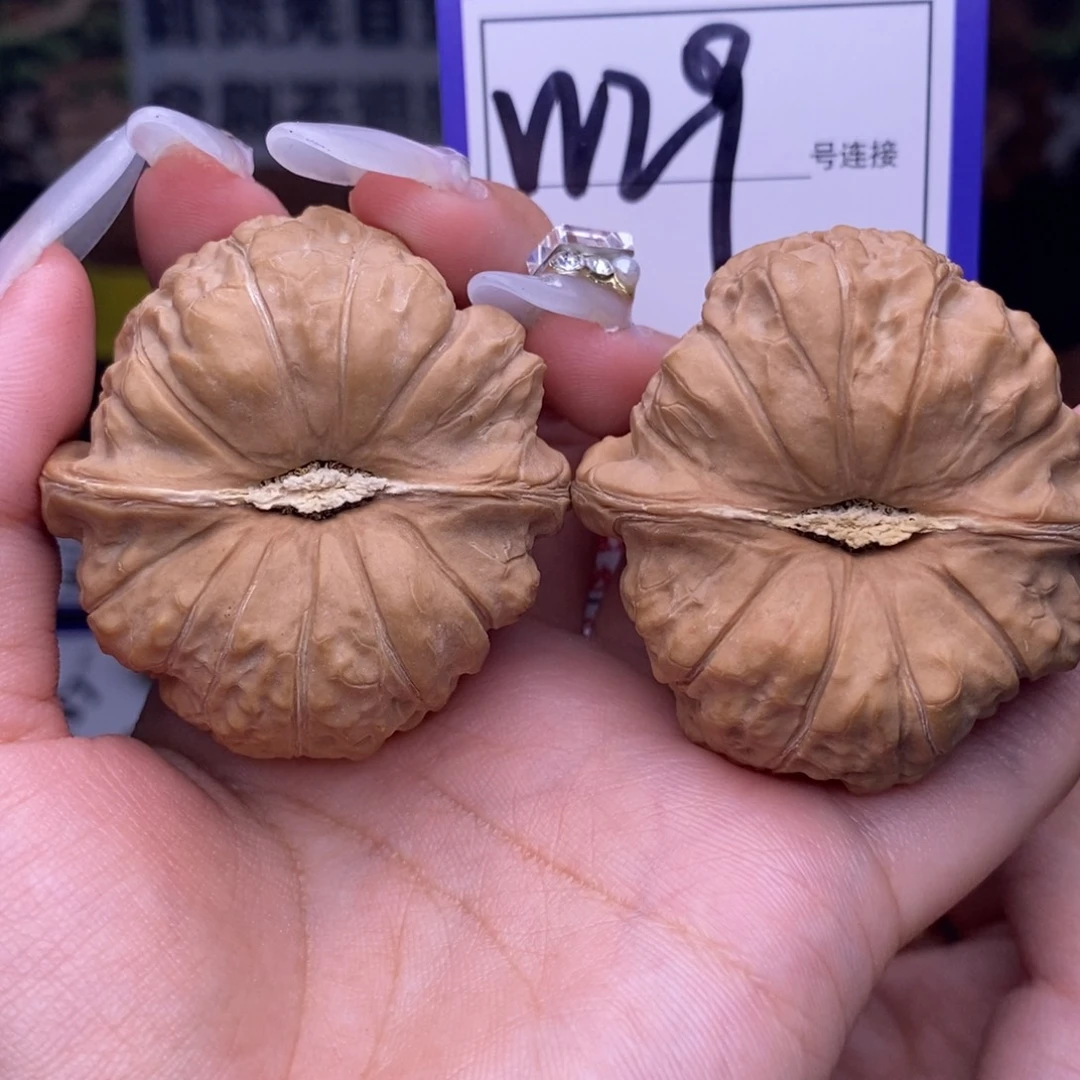 文玩核桃吊坠W29链接 全品南瓜墩44尺