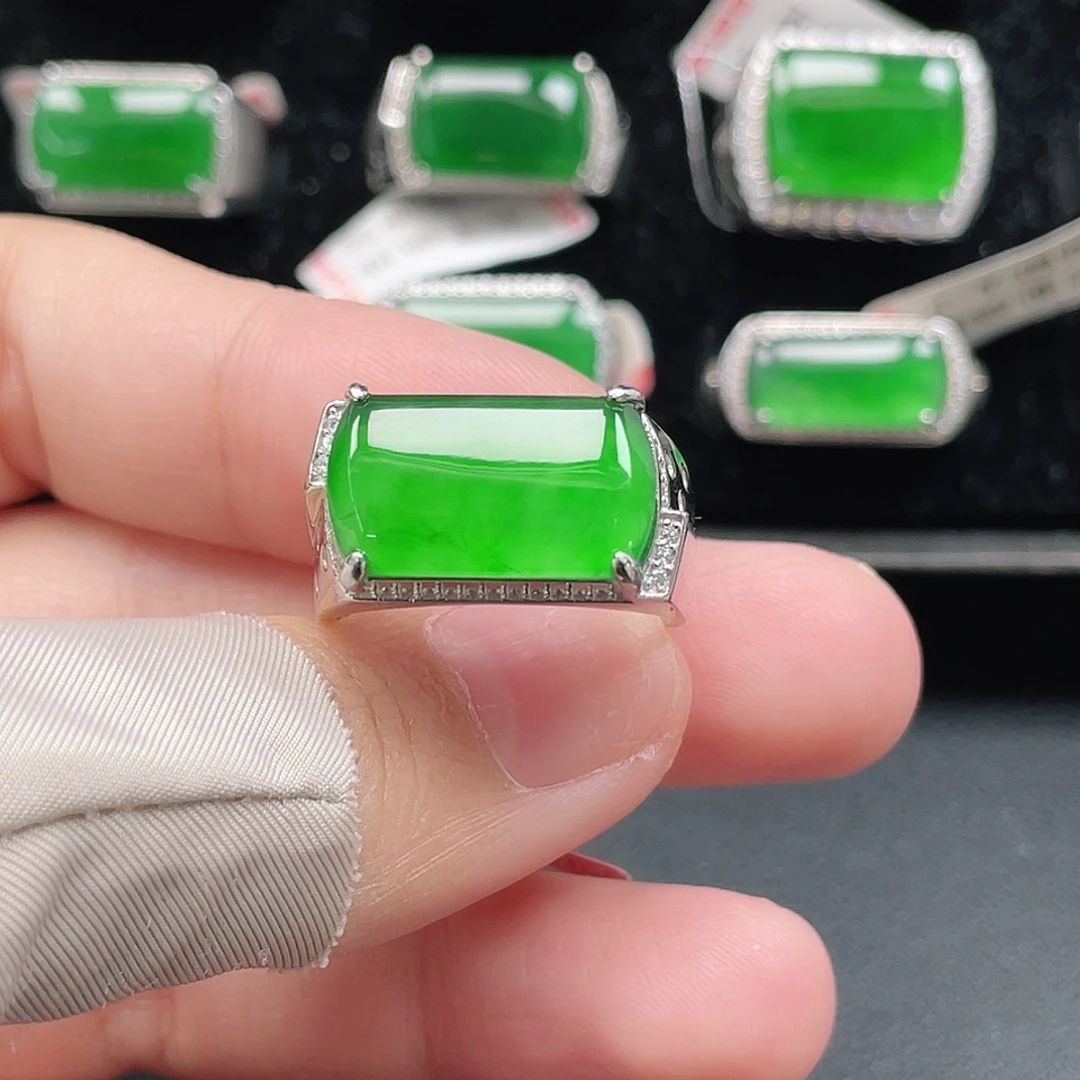 翡翠银S925镶嵌戒指天然A货翡翠没运费险4171