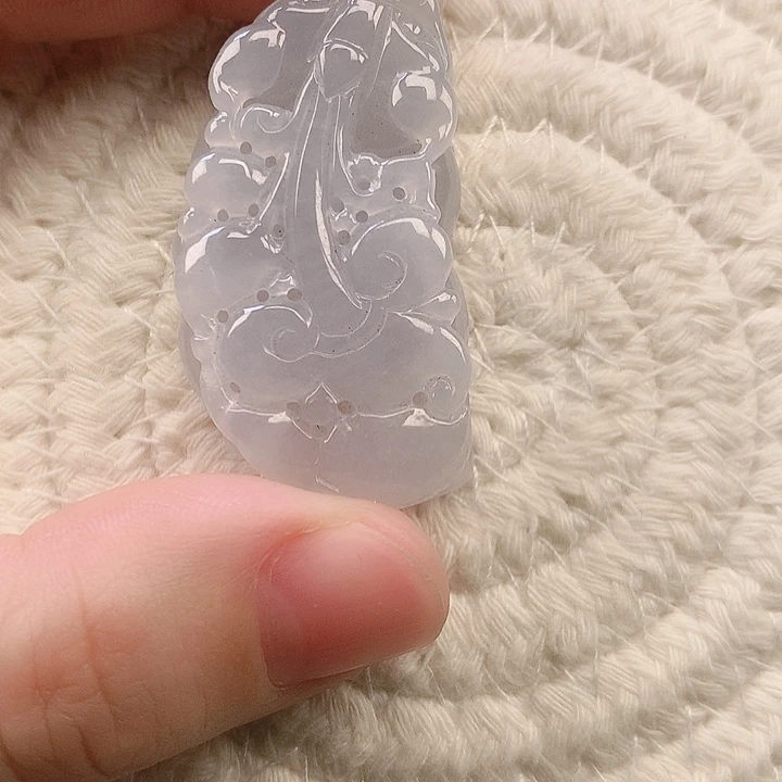 翡翠未镶嵌颈饰天然翡翠貔貅