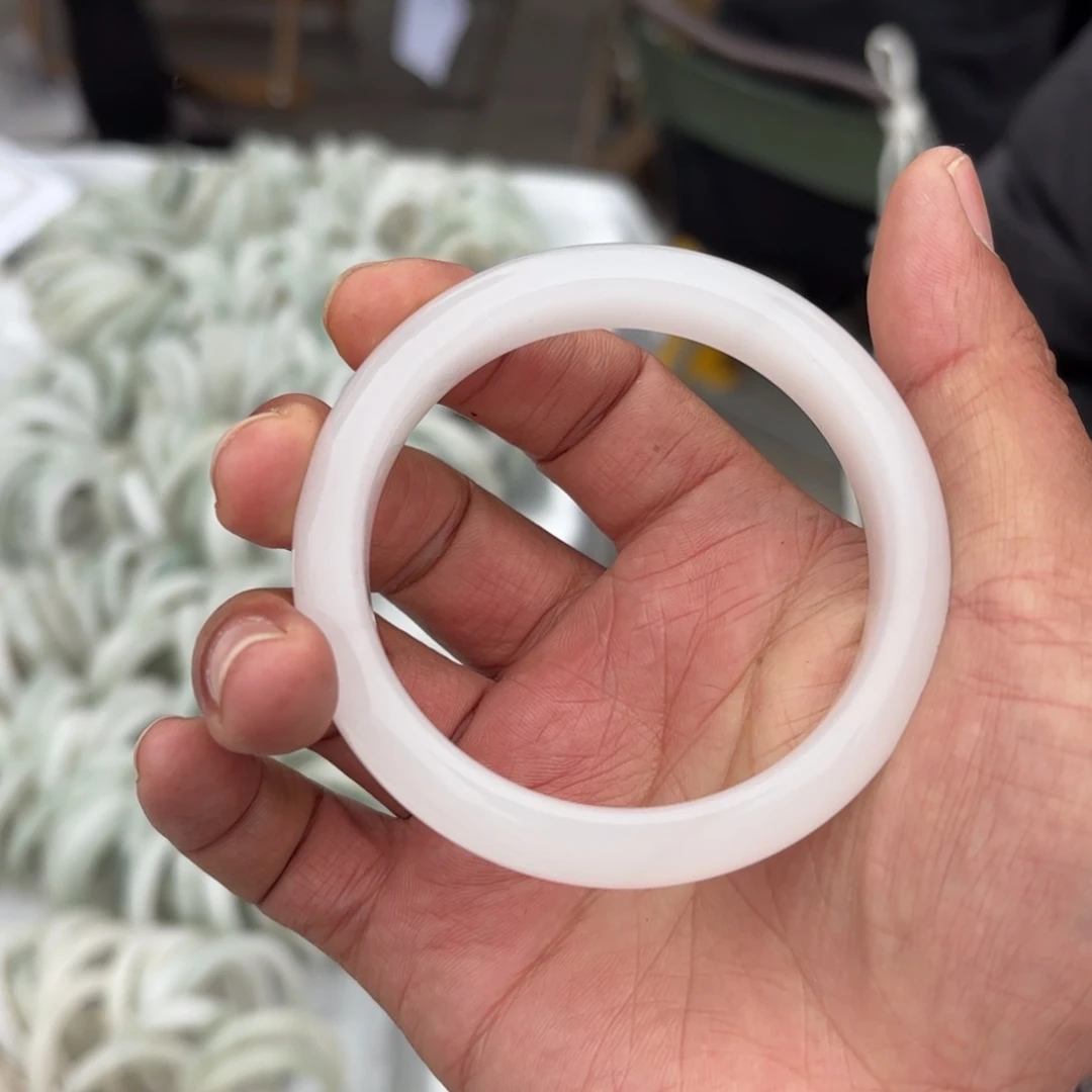 石英质玉未镶嵌手镯58.5圈口定制不退换诗**凰天山翠