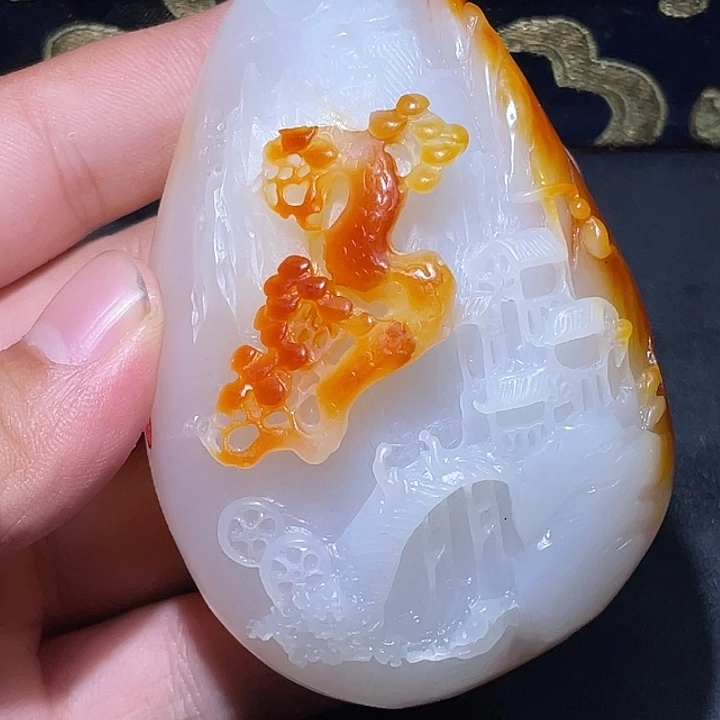 如***意颈饰未镶嵌和田玉CC