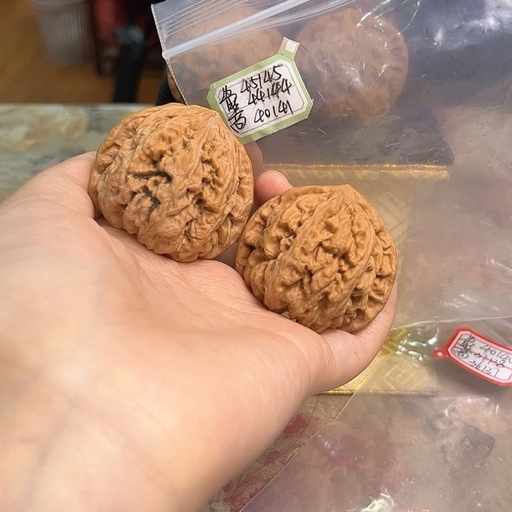 文玩核桃把件非嫁接大粗筋有修