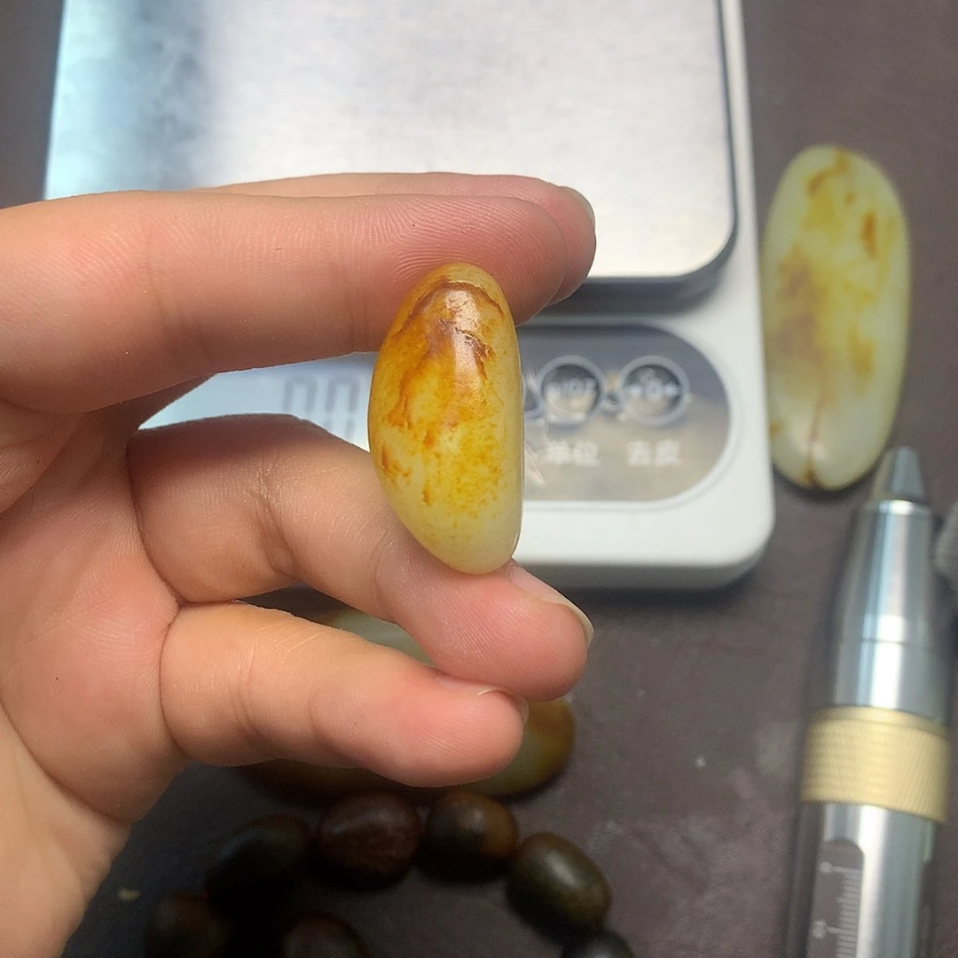 和田玉（糖玉）未镶嵌挂件