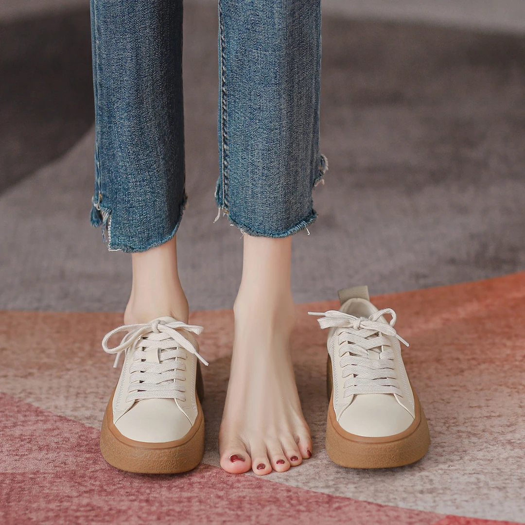 2025年春季新款真皮小白鞋女厚底单鞋百搭系带杏色平底运动休闲鞋