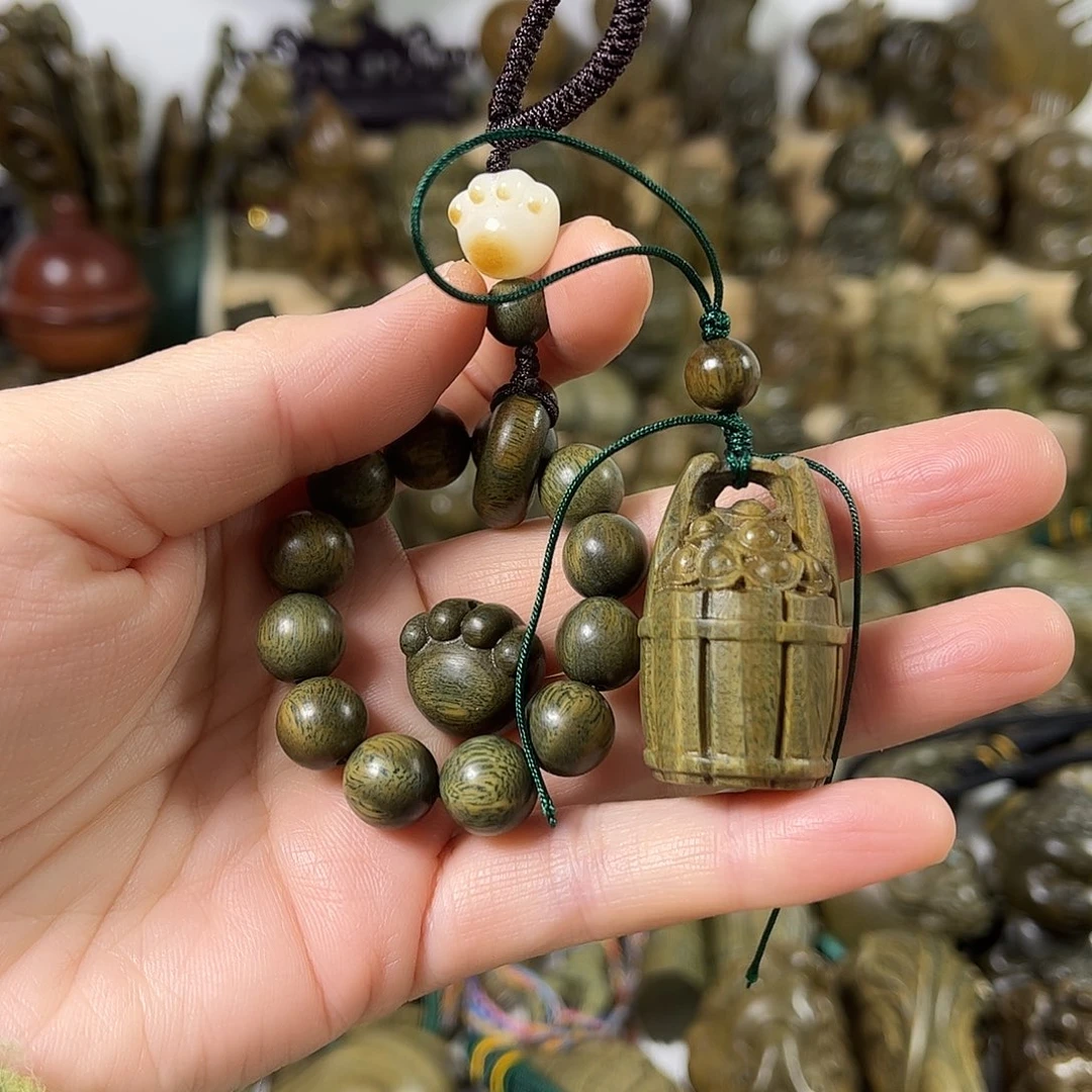 维腊木（绿檀）哇*全改成咖色有扣子钥匙扣