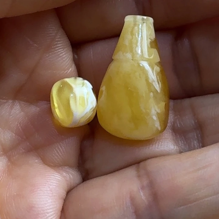 谢***他裸石蜜蜡未镶嵌22