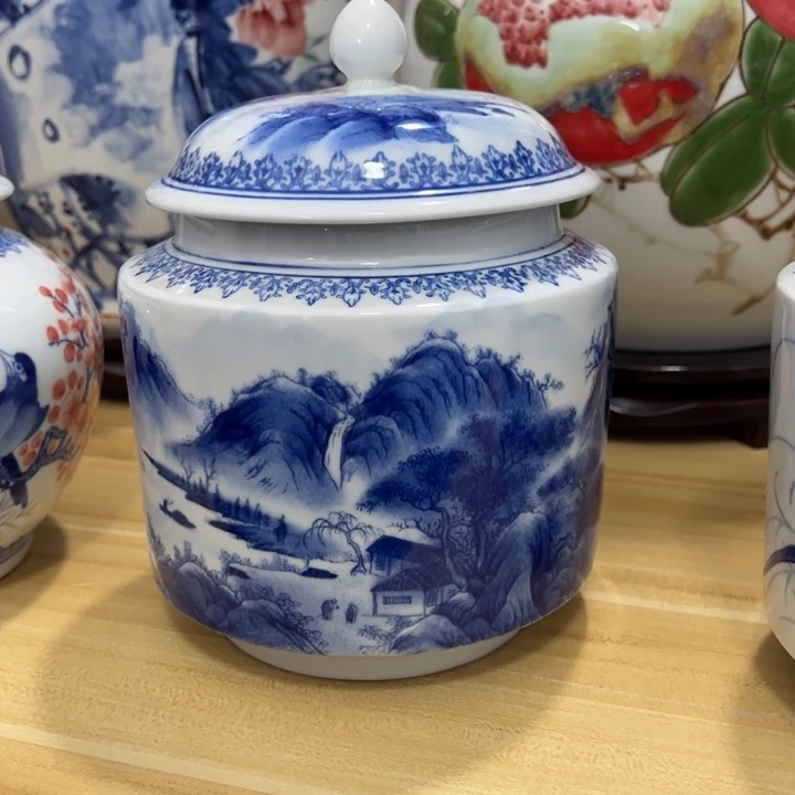 一***求陶纪念瓷器山水画茶叶罐