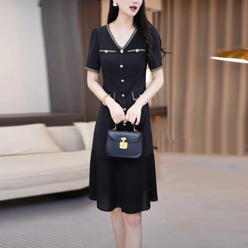 黑色修身名媛轻奢女装2025夏季新款洋气质显瘦小香风短袖连衣裙子