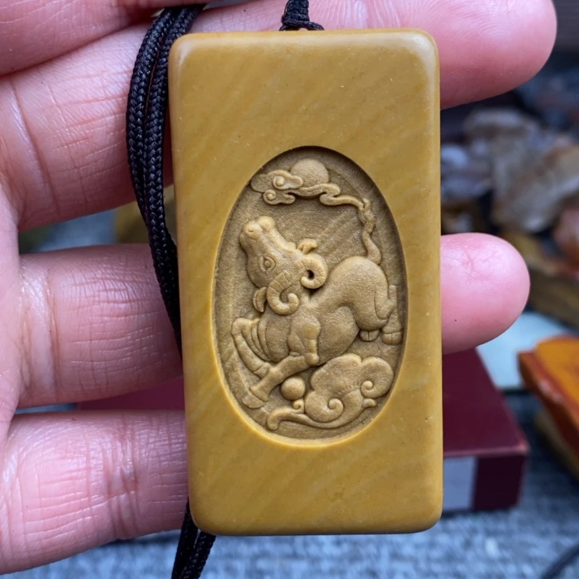 【闪购商品】原石雕刻手把件