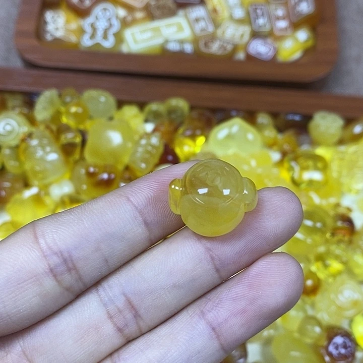 吊坠橄榄核把把胡106