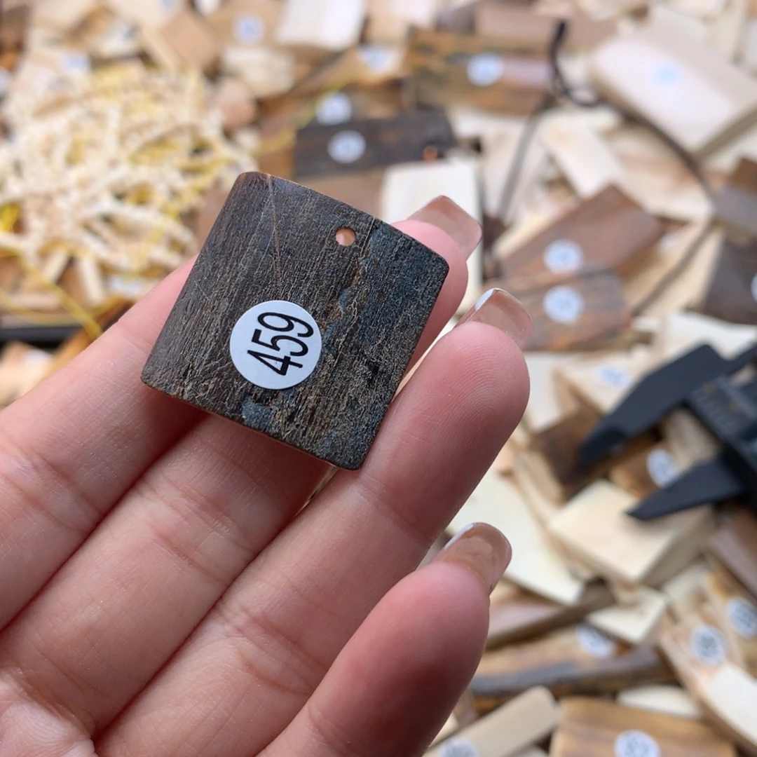 泥塑不打孔联系客服