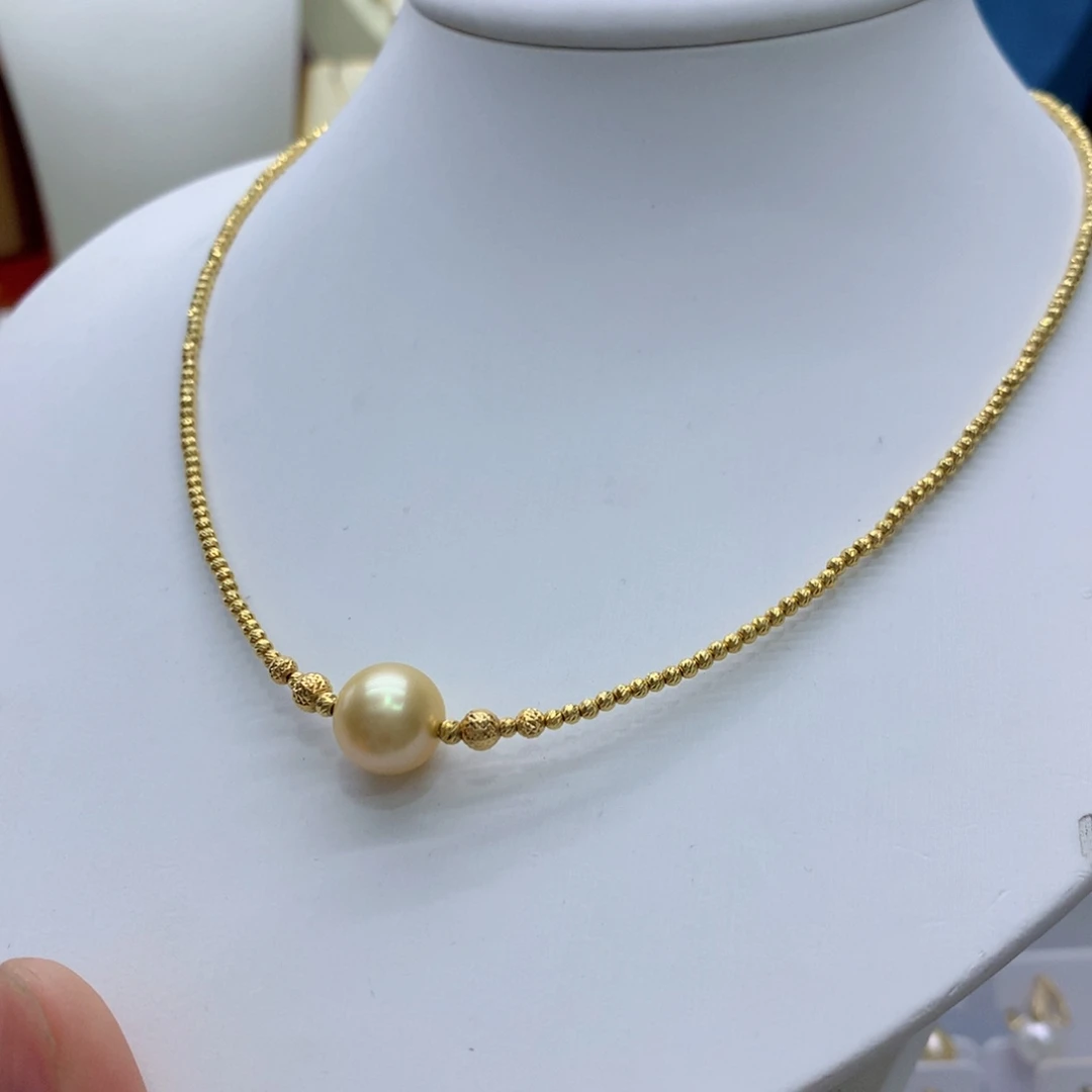 18K金镶嵌海水珍珠项链