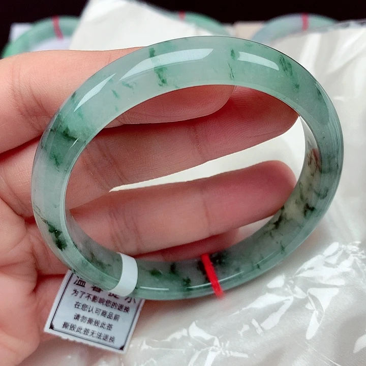 翡翠未镶嵌手镯62～63冰飘花手镯冰透起胶