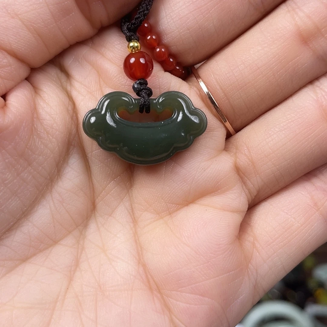 和田玉（糖玉）未镶嵌颈饰