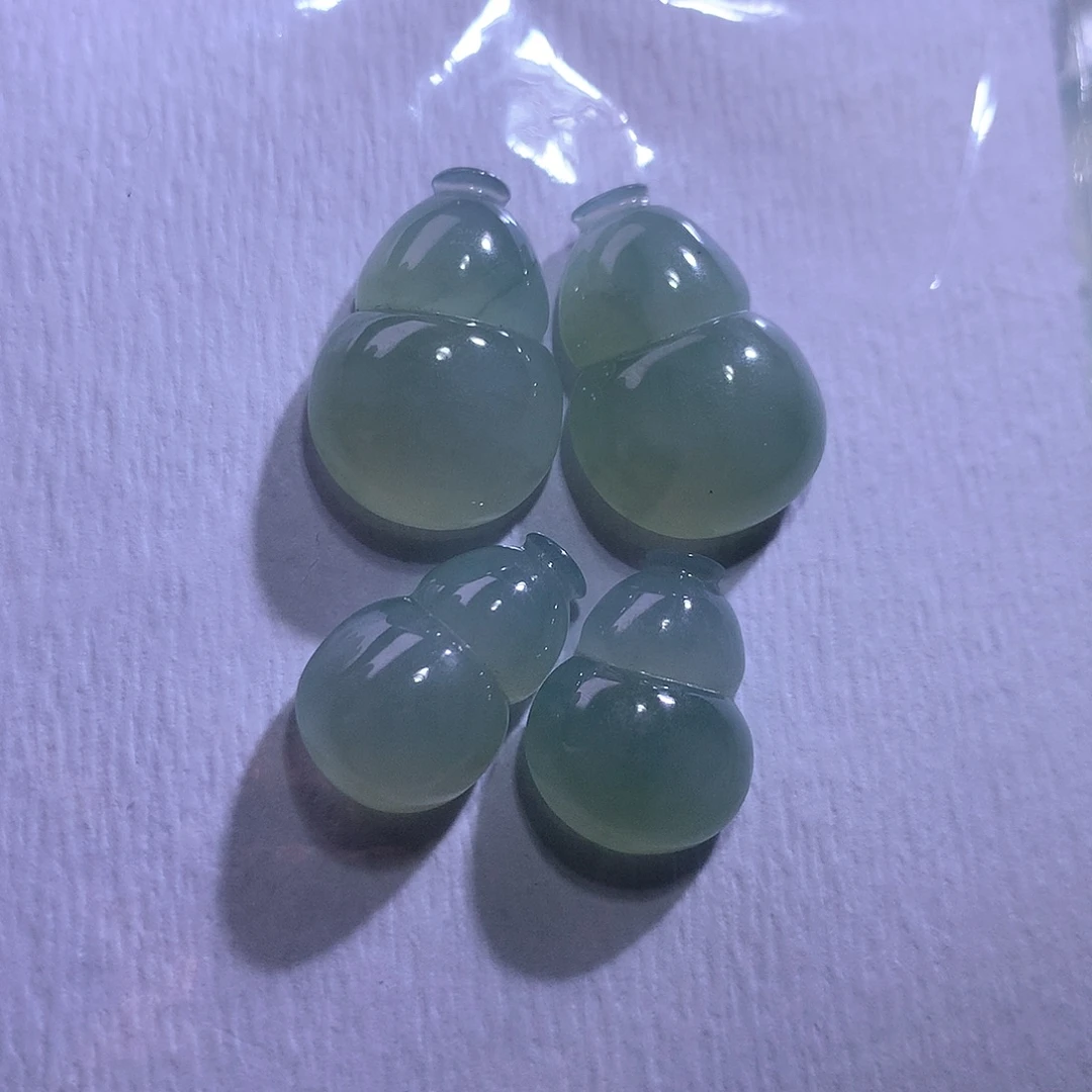 颈饰未镶嵌翡翠一手