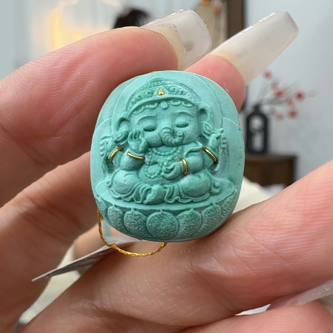 绿松石未镶嵌挂件