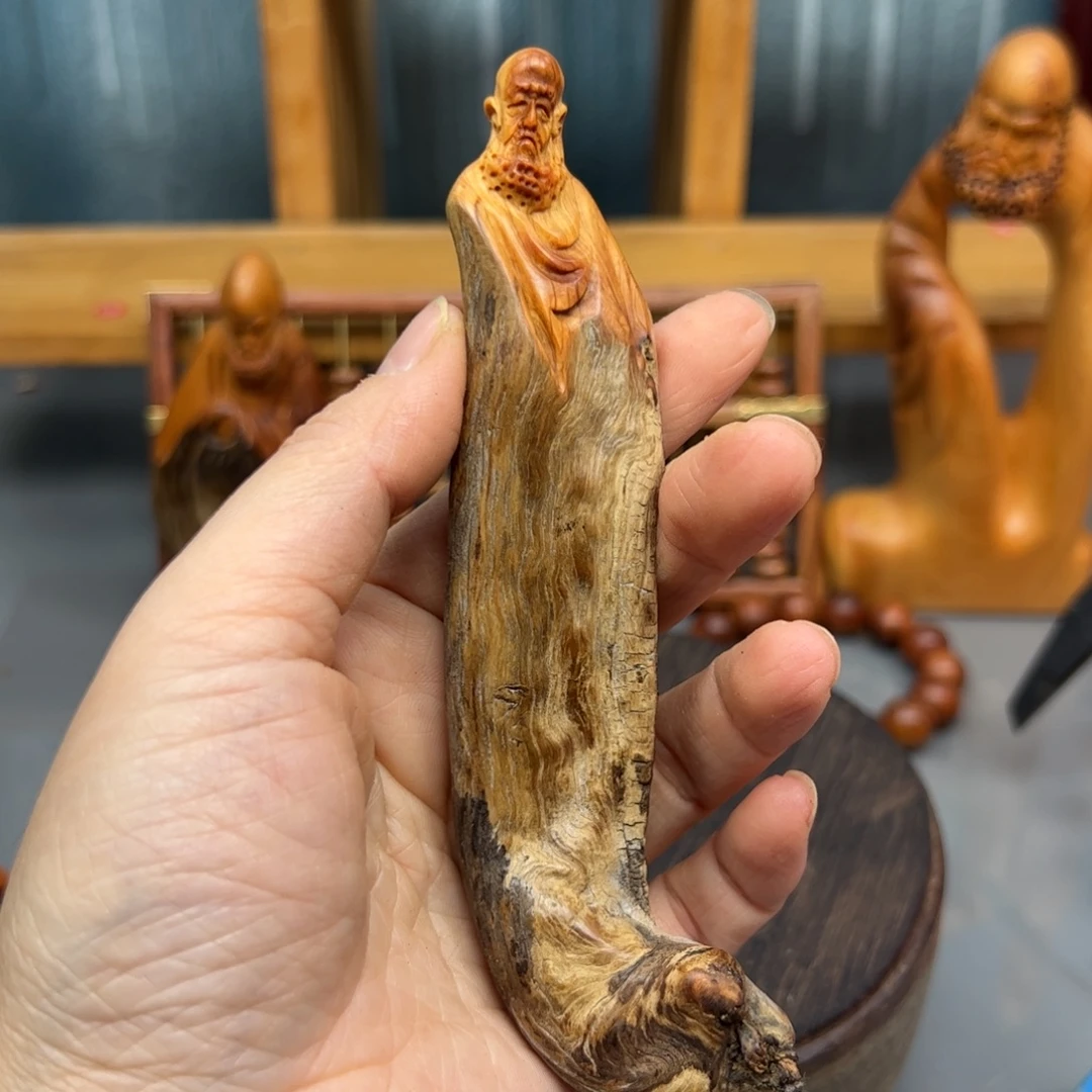 Z****木崖柏木摆件手把件，