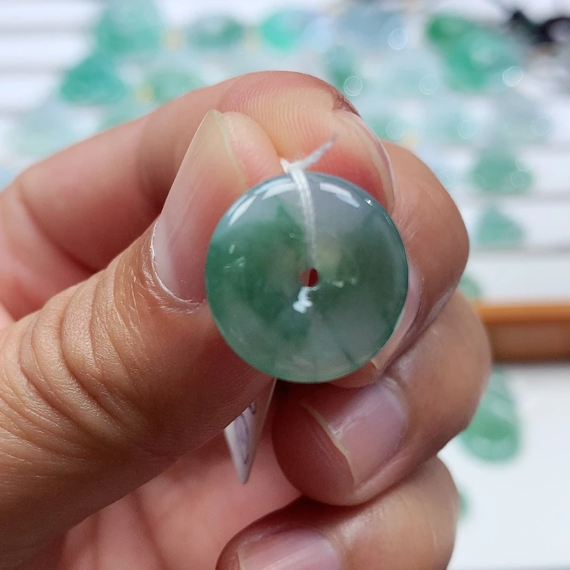 【闪购商品】吊坠(不含链)未镶嵌翡翠