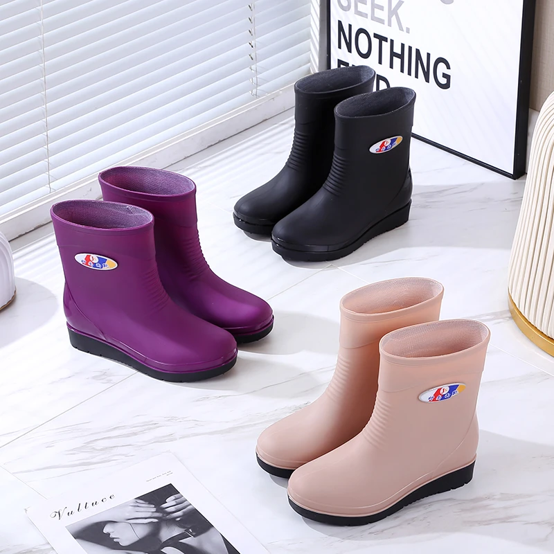 新款春秋季雨鞋女中筒防滑厚底防水鞋保暖加棉耐磨时尚成人水靴女