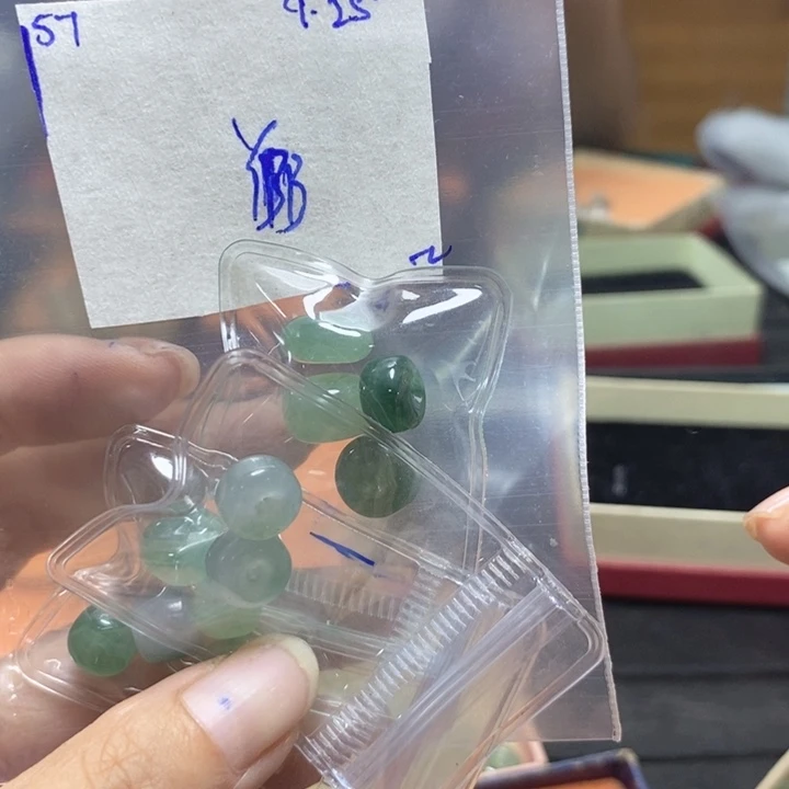 x***.定制翡翠未镶嵌不退