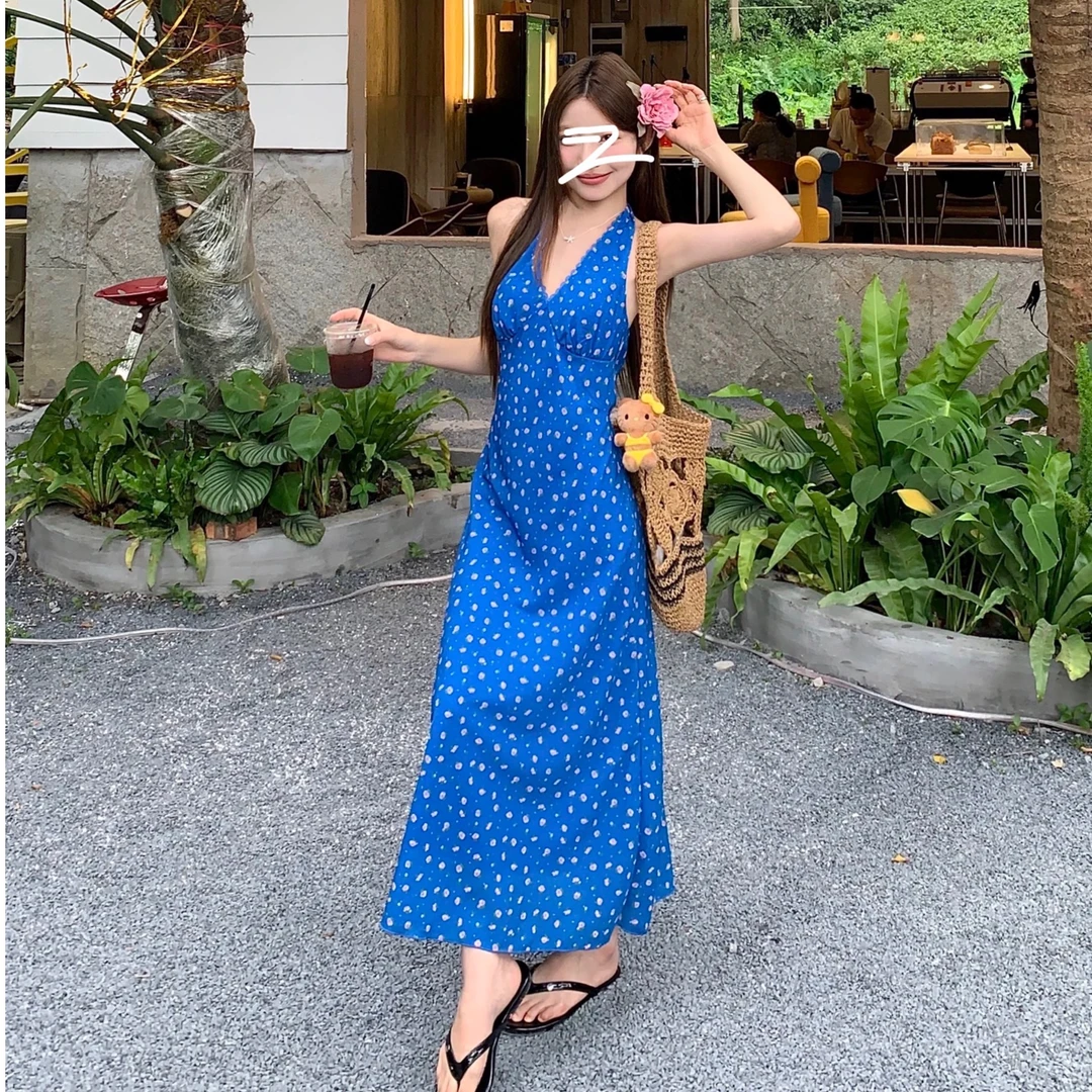 挂脖挂脖连衣裙碎花无袖连衣裙法式长款气质性感复古修身裙子