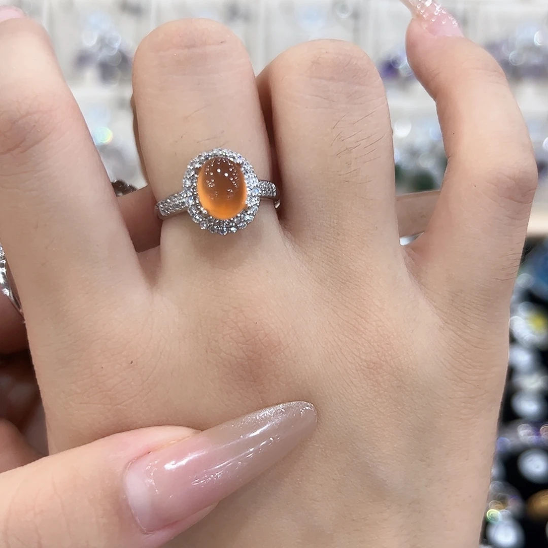 玛***甜岫玉银S925镶嵌戒指