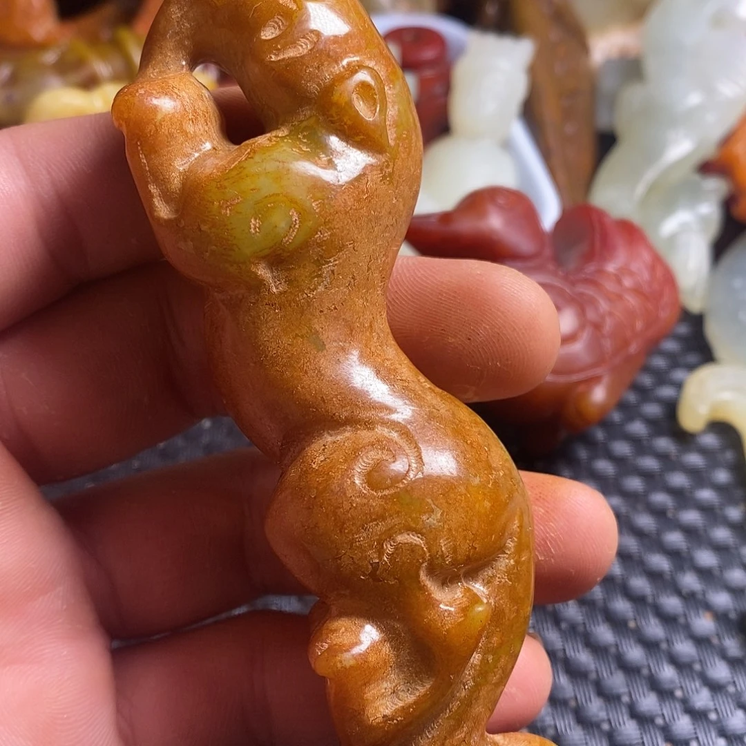 岫玉未镶嵌珠宝奇石