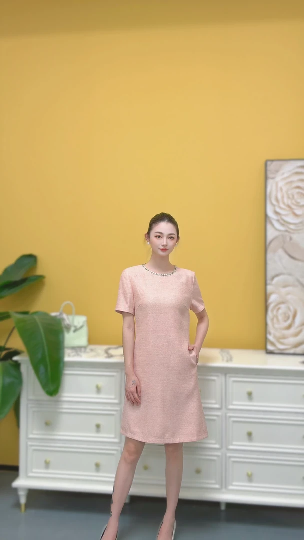 剀剀莉（半夏）夏季人丝亚麻棉时尚显白显瘦减龄粉色短袖小香连衣裙