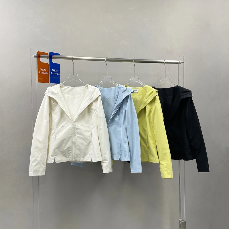 missfofo修身户外连帽冲锋衣女2025春季气质百搭长袖短外套5237