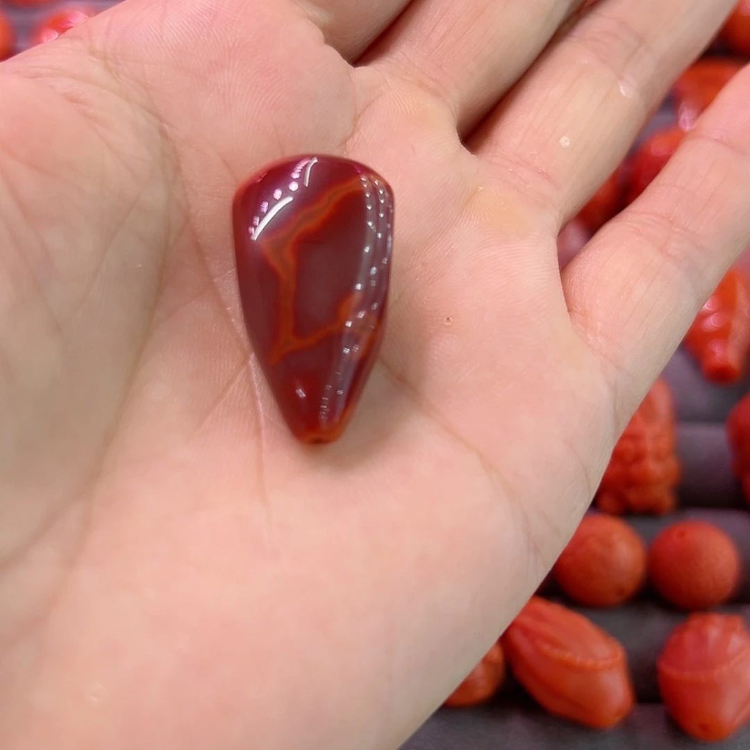 南红玛瑙三通未镶嵌藏*