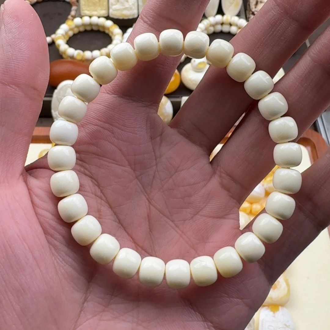 琥珀未镶嵌裸石蜜蜡