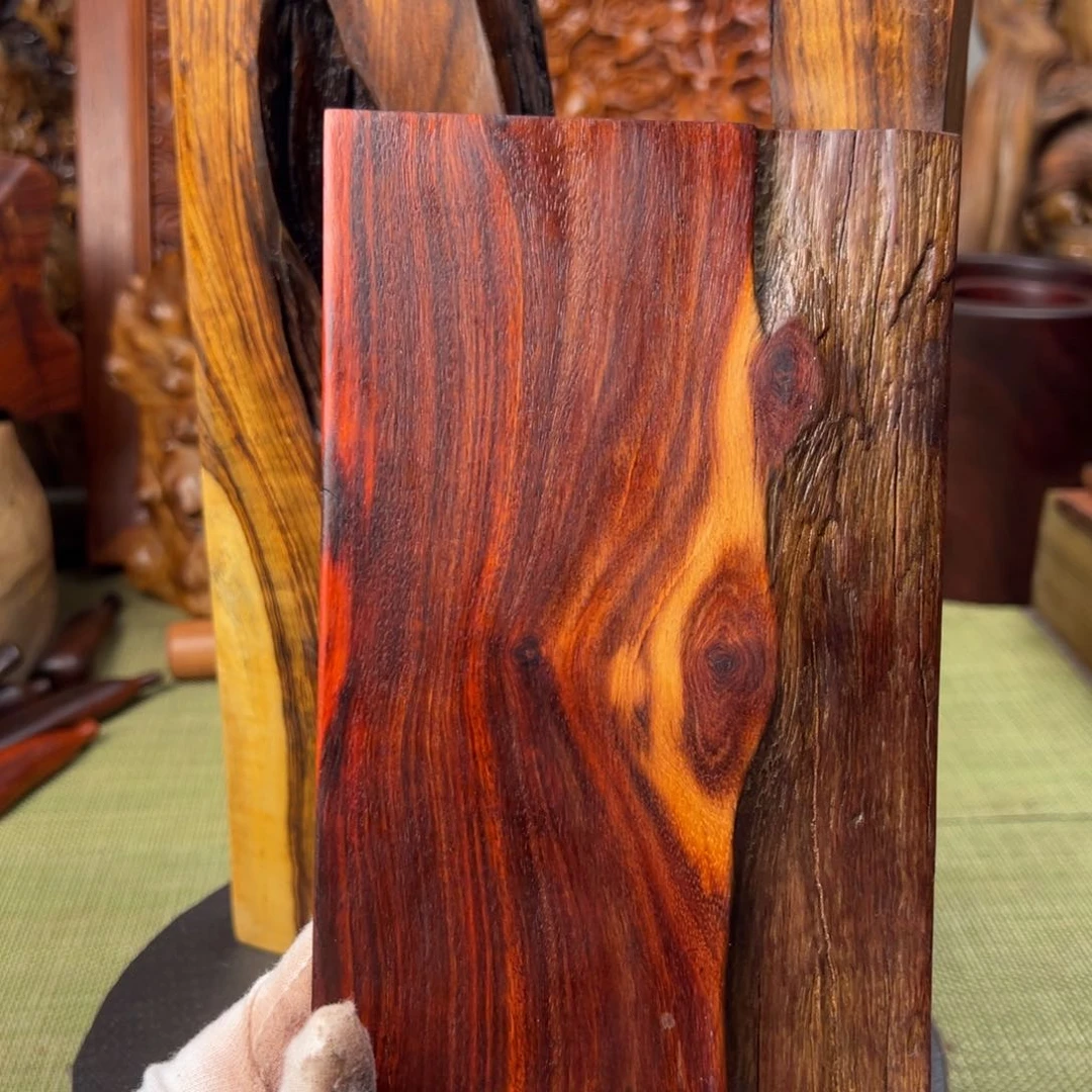 大果紫檀（缅甸花梨）志**缘