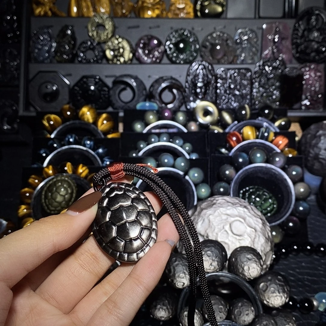 昕***昕黑曜岩未镶嵌手链