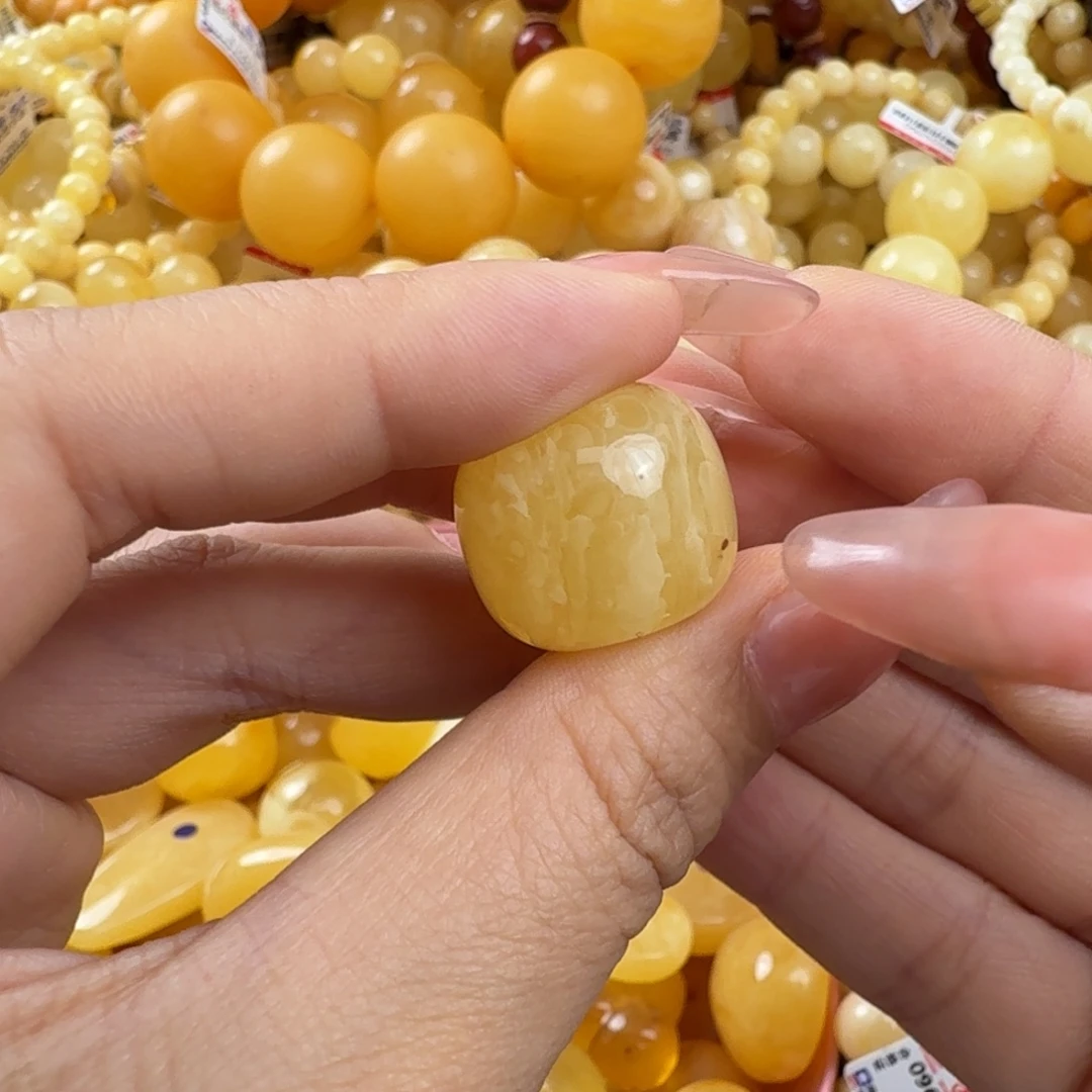 琥珀未镶嵌珠宝奇石