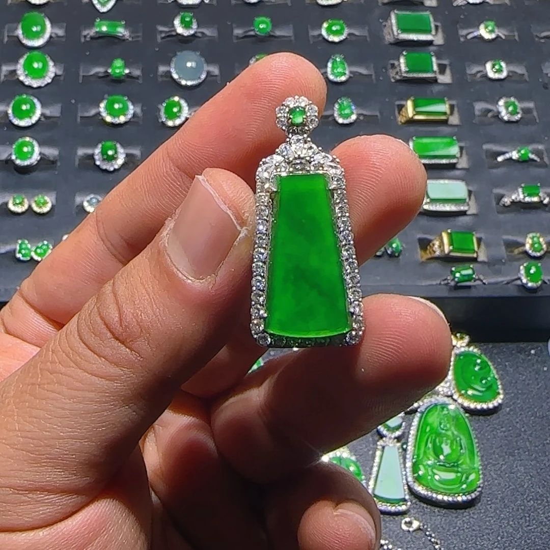 翡翠银S925镶嵌颈饰