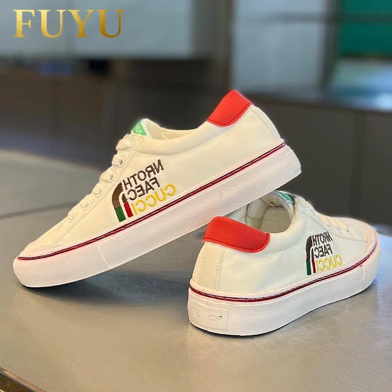 男鞋2025秋冬新款潮流刺绣帆布小白鞋男轻便软底低帮时尚休闲板鞋