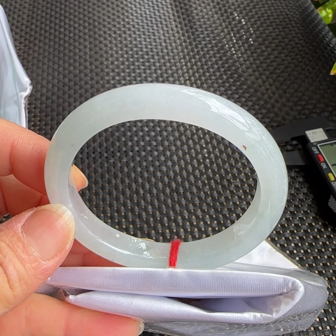 翡翠未镶嵌手镯51.1贵妃手镯