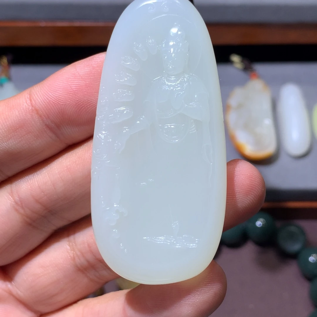 柏***影和田玉未镶嵌挂件