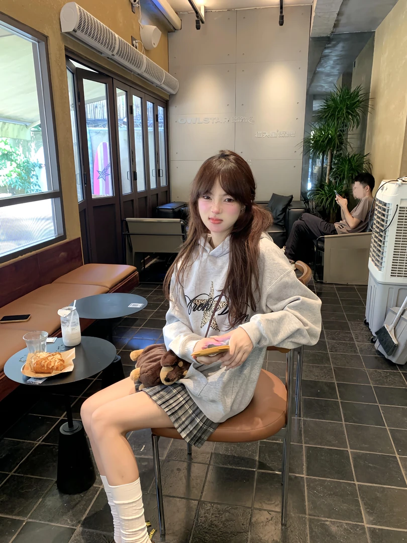 花灰色连帽卫衣外套2025新款秋冬季加绒长袖早秋chic上衣宽松休闲