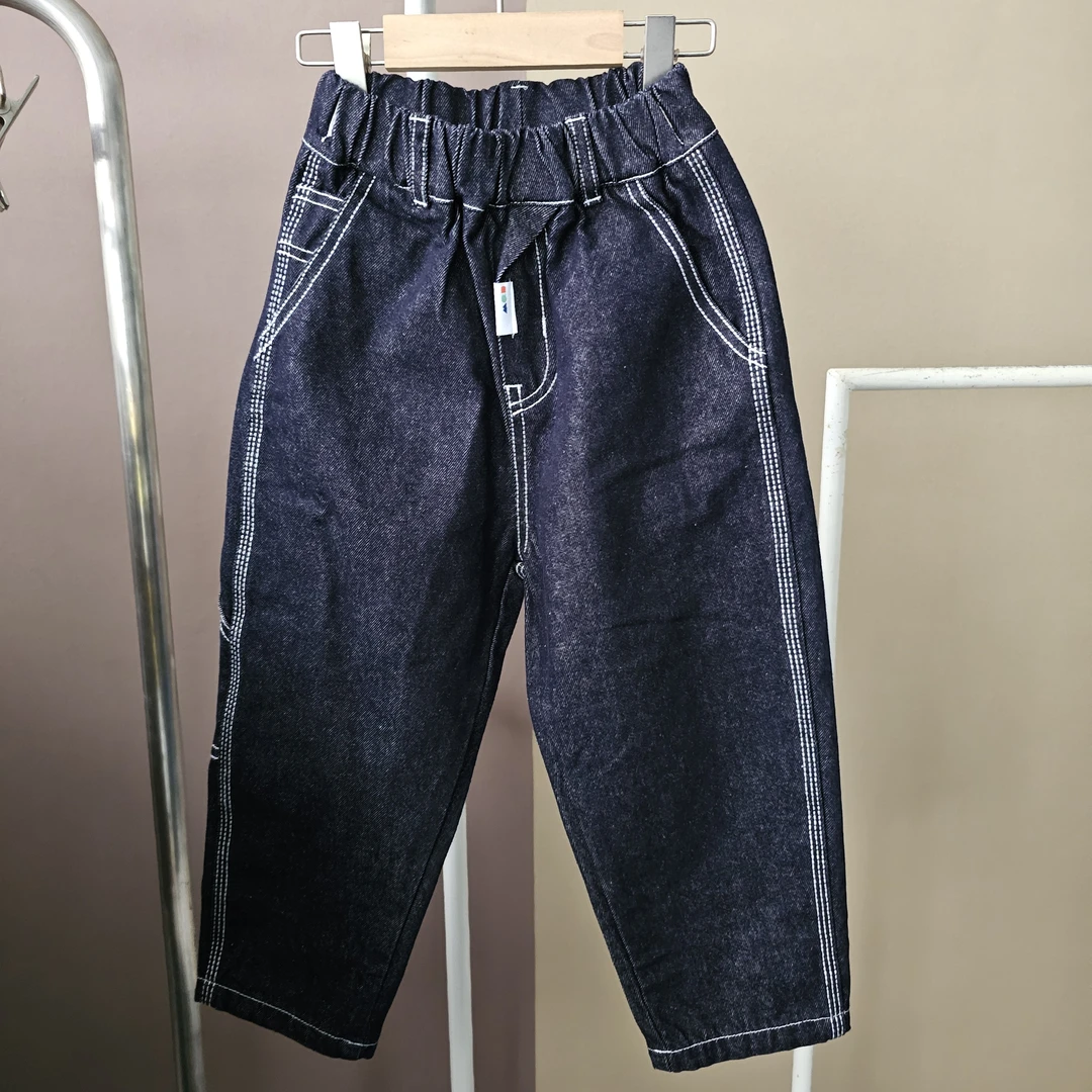 儿童拼接口袋牛仔裤