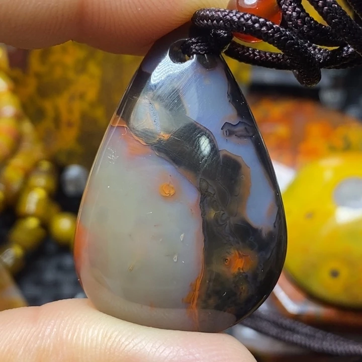 玛瑙/玉髓颈饰未镶嵌k*i