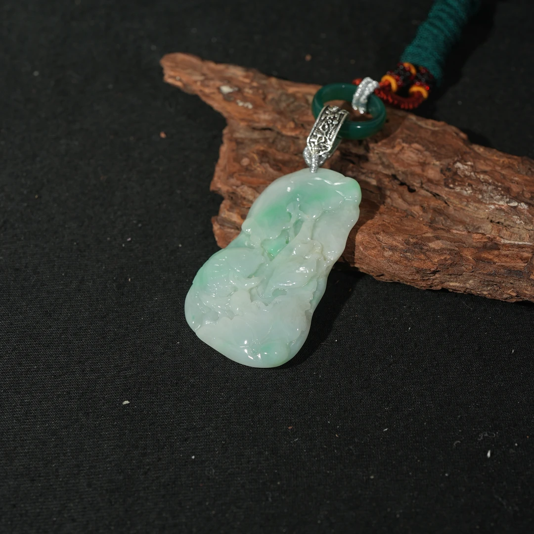 香港王老板-翡翠吊坠t3915