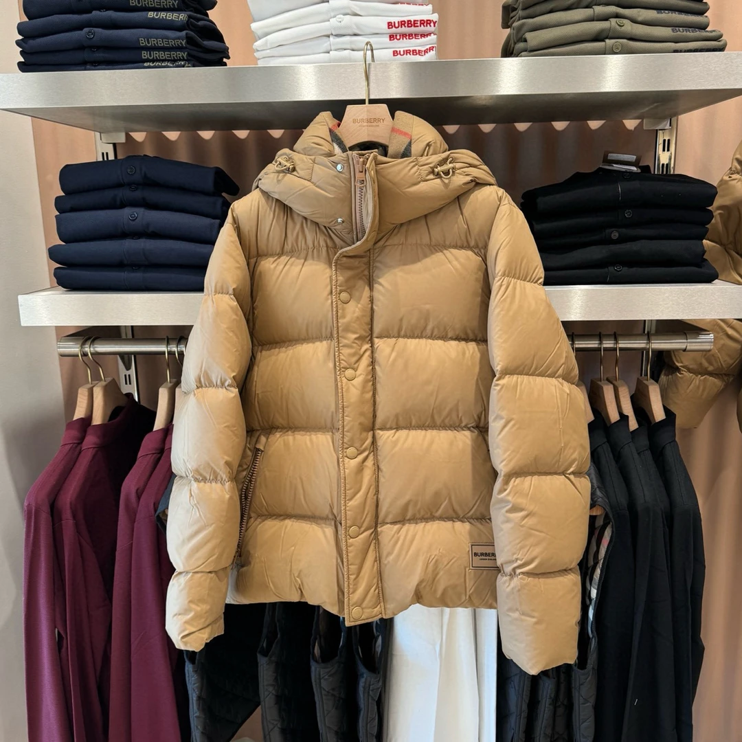 未使用 BURBERRY/博柏利 巴宝莉 男装 卡其色羽绒服短款 80910931